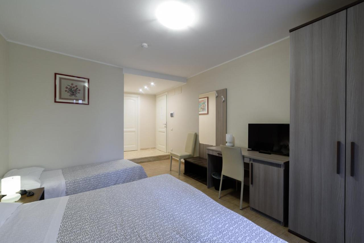 Flora Hotel Todi Dış mekan fotoğraf