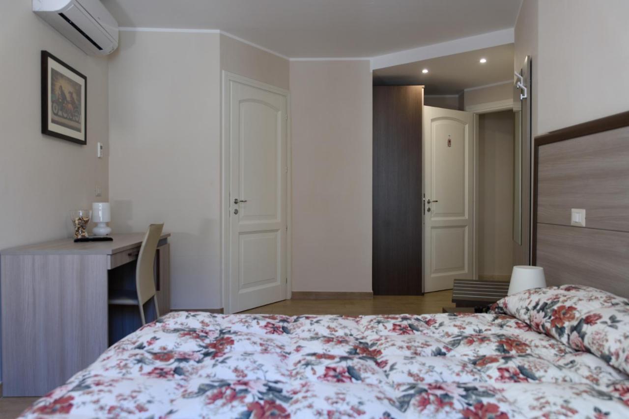 Flora Hotel Todi Dış mekan fotoğraf