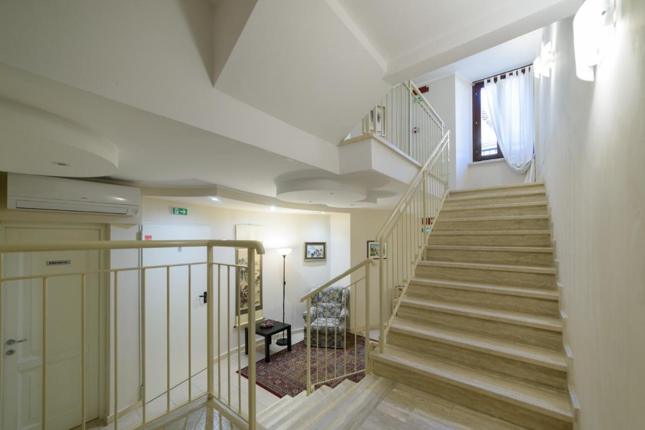 Flora Hotel Todi Dış mekan fotoğraf
