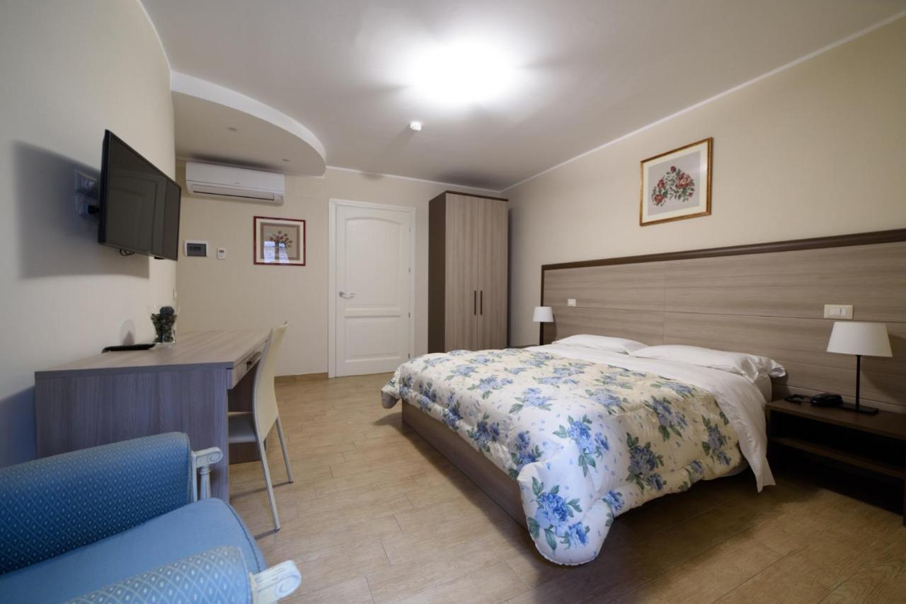 Flora Hotel Todi Dış mekan fotoğraf